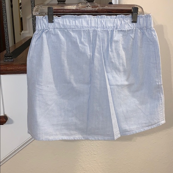 Blue striped skirt - Picture 2 of 6